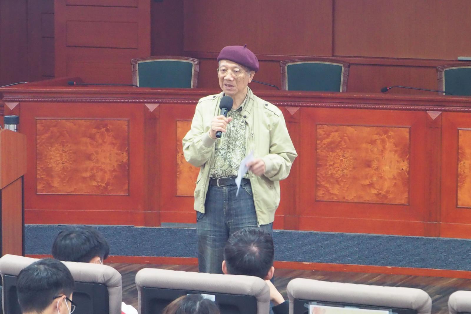 從自由與愛說人之所以為人|曾昭旭